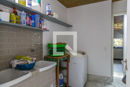 Casa à venda com 300m², 3 quartos e 3 vagas Casa à venda com 300m², 3 quartos e 3 vagasÁrea de Serviço