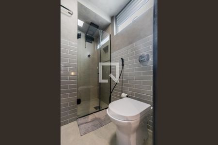 Banheiro de apartamento à venda com 1 quarto, 26m² em Cerqueira César, São Paulo