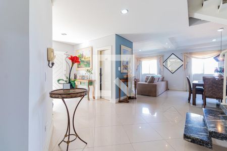 Casa à venda com 240m², 4 quartos e 3 vagasSala