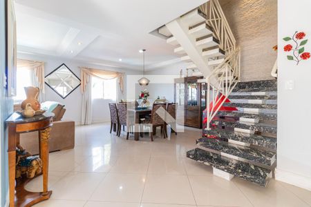 Sala de casa à venda com 4 quartos, 240m² em Interlagos, São Paulo