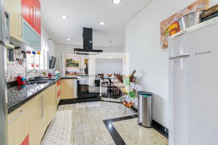 Casa à venda com 240m², 4 quartos e 3 vagasCozinha