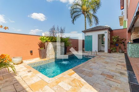 Casa à venda com 240m², 4 quartos e 3 vagasÁrea Gourmet - Piscina