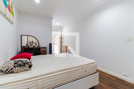 Casa à venda com 240m², 4 quartos e 3 vagasQuarto 3 - Suíte 1