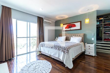 Casa à venda com 240m², 4 quartos e 3 vagasQuarto 4 - Suíte 2