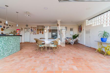 Casa à venda com 240m², 4 quartos e 3 vagasÁrea Gourmet 