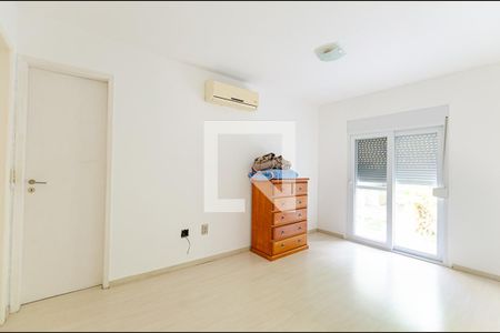 Casa de condomínio à venda com 200m², 3 quartos e 2 vagas Casa de condomínio à venda com 200m², 3 quartos e 2 vagasSuite 3