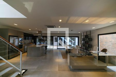 Casa à venda com 408m², 3 quartos e 6 vagas Casa à venda com 408m², 3 quartos e 6 vagasCozinha