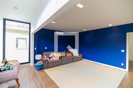 Casa à venda com 408m², 3 quartos e 6 vagas Casa à venda com 408m², 3 quartos e 6 vagasQuarto 3