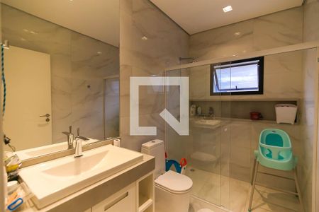 Casa à venda com 408m², 3 quartos e 6 vagas Casa à venda com 408m², 3 quartos e 6 vagasBanheiro da Suíte 1