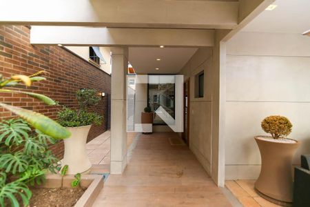 Casa à venda com 408m², 3 quartos e 6 vagas Casa à venda com 408m², 3 quartos e 6 vagasEntrada