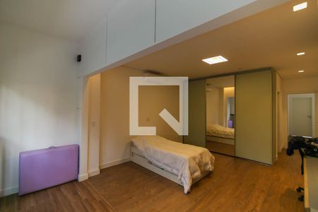 Casa à venda com 408m², 3 quartos e 6 vagas Casa à venda com 408m², 3 quartos e 6 vagasQuarto 2