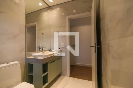 Casa à venda com 408m², 3 quartos e 6 vagas Casa à venda com 408m², 3 quartos e 6 vagasBanheiro da Suíte 2