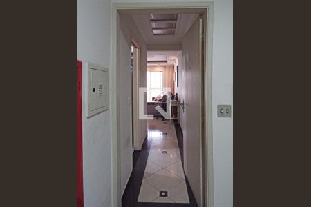 Apartamento à venda com 72m², 3 quartos e 2 vagasCorredor