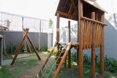 Apartamento à venda com 62m², 2 quartos e sem vagaÁrea Comum - Playground