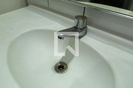 Apartamento à venda com 65m², 2 quartos e 1 vagaBanheiro - Detalhe