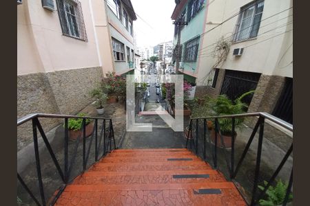 Apartamento à venda com 87m², 2 quartos e sem vagaVista da Rua