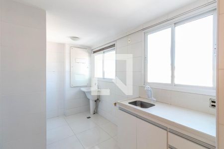 Apartamento para alugar com 74m², 3 quartos e 2 vagas Apartamento para alugar com 74m², 3 quartos e 2 vagasCozinha e Área de Serviço