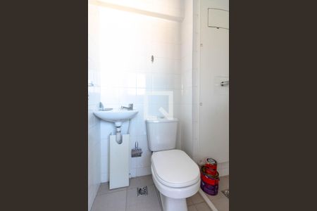 Apartamento para alugar com 74m², 3 quartos e 2 vagas Apartamento para alugar com 74m², 3 quartos e 2 vagasBanheiro de Serviço
