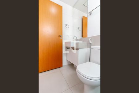 Apartamento para alugar com 74m², 3 quartos e 2 vagas Apartamento para alugar com 74m², 3 quartos e 2 vagasBanheiro Social