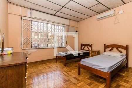 Dormitório de casa à venda com 3 quartos, 140m² em Santana, Porto Alegre