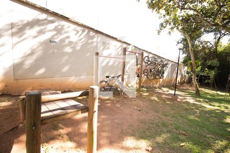 Apartamento para alugar com 42m², 2 quartos e 1 vaga Apartamento para alugar com 42m², 2 quartos e 1 vagaÁrea Comum - Playground