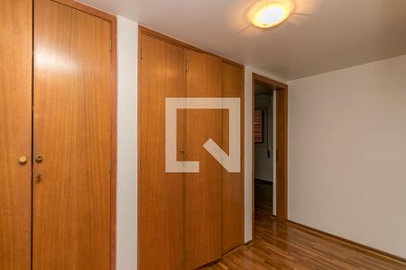 Apartamento para alugar com 180m², 3 quartos e 2 vagasCorredor