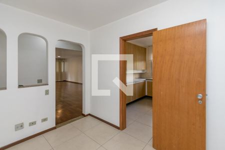 Apartamento para alugar com 180m², 3 quartos e 2 vagasCopa