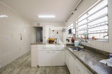 Casa à venda com 250m², 3 quartos e 5 vagas Casa à venda com 250m², 3 quartos e 5 vagasCozinha