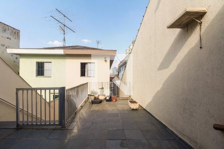 Casa à venda com 250m², 3 quartos e 5 vagas Casa à venda com 250m², 3 quartos e 5 vagasÁrea de lazer - Churrasqueira