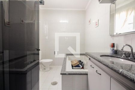 Casa à venda com 250m², 3 quartos e 5 vagas Casa à venda com 250m², 3 quartos e 5 vagasBanheiro Suíte