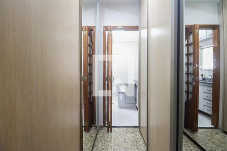 Casa à venda com 250m², 3 quartos e 5 vagas Casa à venda com 250m², 3 quartos e 5 vagasSuíte