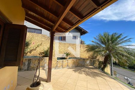 Casa à venda com 247m², 2 quartos e 2 vagasÁrea Externa