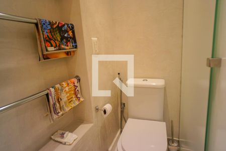 Apartamento à venda com 181m², 3 quartos e 3 vagasBanheiro da Suíte 2