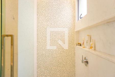 Apartamento à venda com 181m², 3 quartos e 3 vagasBanheiro da Suíte 2