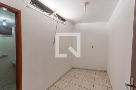 Closet de casa para alugar com 2 quartos, 120m² em Vila Curuca, Santo André