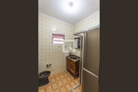 Casa para alugar com 120m², 2 quartos e 2 vagas Casa para alugar com 120m², 2 quartos e 2 vagasBanheiro