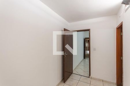 Closet de casa para alugar com 2 quartos, 120m² em Vila Curuca, Santo André