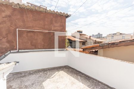 Casa para alugar com 120m², 2 quartos e 2 vagas Casa para alugar com 120m², 2 quartos e 2 vagasVaranda de Serviço