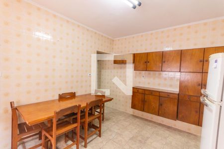 Casa para alugar com 120m², 2 quartos e 2 vagas Casa para alugar com 120m², 2 quartos e 2 vagasCozinha