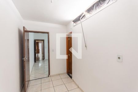 Closet de casa para alugar com 2 quartos, 120m² em Vila Curuca, Santo André