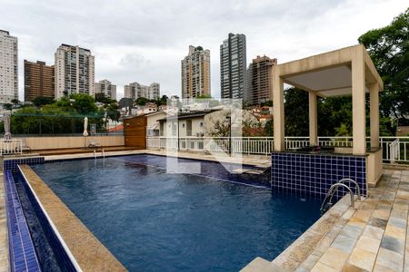 Apartamento à venda com 96m², 3 quartos e 2 vagas Apartamento à venda com 96m², 3 quartos e 2 vagasÁrea comum - Piscina