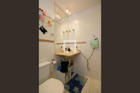 Apartamento à venda com 96m², 3 quartos e 2 vagas Apartamento à venda com 96m², 3 quartos e 2 vagasBanheiro