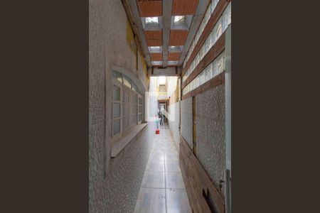 Casa à venda com 380m², 3 quartos e 2 vagasCorredor Lateral