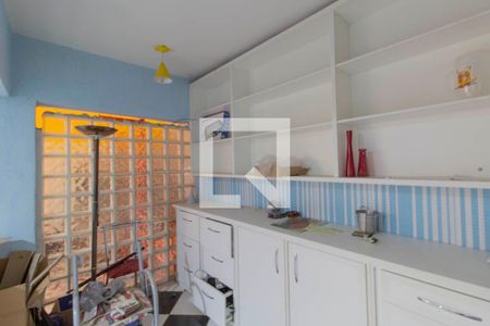 Casa à venda com 380m², 3 quartos e 2 vagasQuarto de Serviço