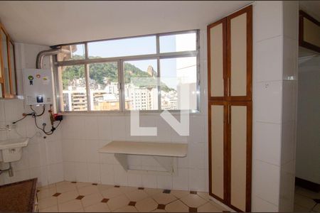 Apartamento à venda com 175m², 4 quartos e 1 vagaÁrea de Serviço