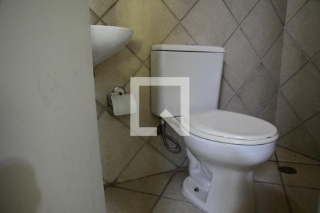 Casa de condomínio para alugar com 280m², 4 quartos e 4 vagasBanheiro Corredor