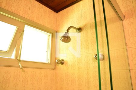 Casa de condomínio para alugar com 280m², 4 quartos e 4 vagasBanheiro Social