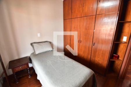 Casa à venda com 340m², 4 quartos e 2 vagasQuarto 2