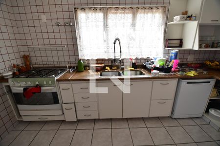 Casa à venda com 340m², 4 quartos e 2 vagasCozinha