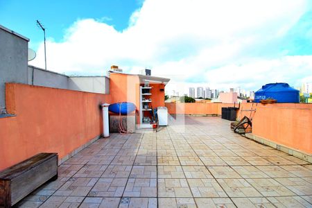 Casa à venda com 240m², 3 quartos e 3 vagasCobertura / Área de Serviço